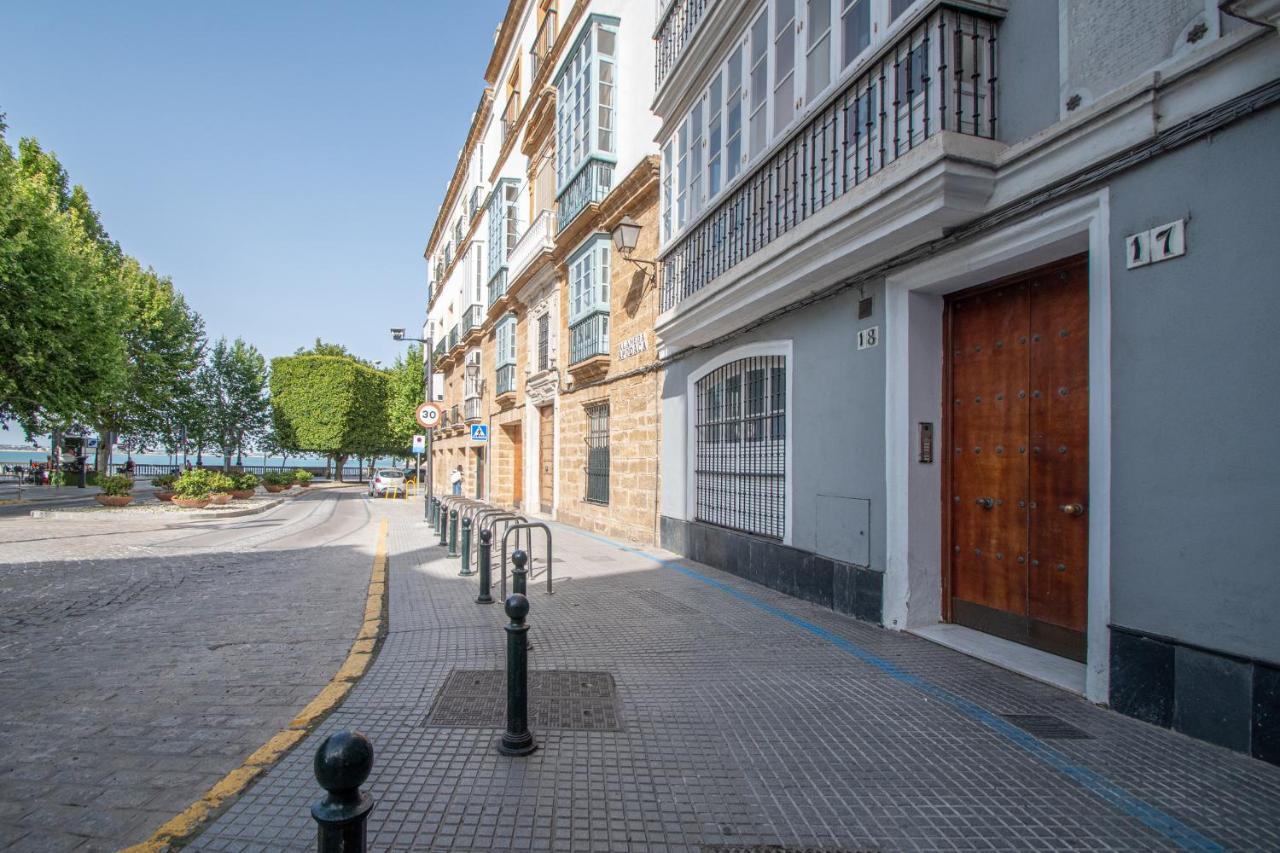 Apartamento El Meridiano De 加的斯 外观 照片